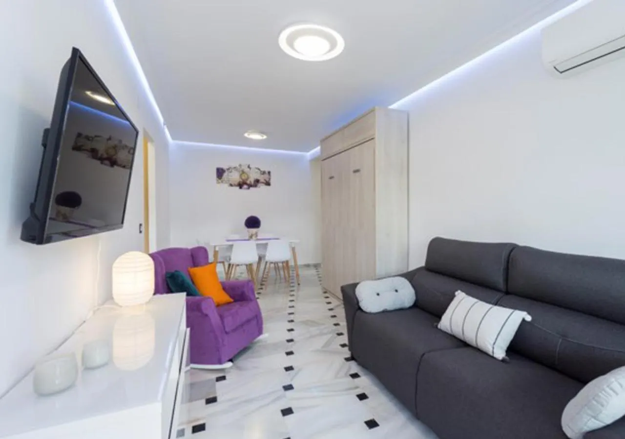 Apartment With Sea View 