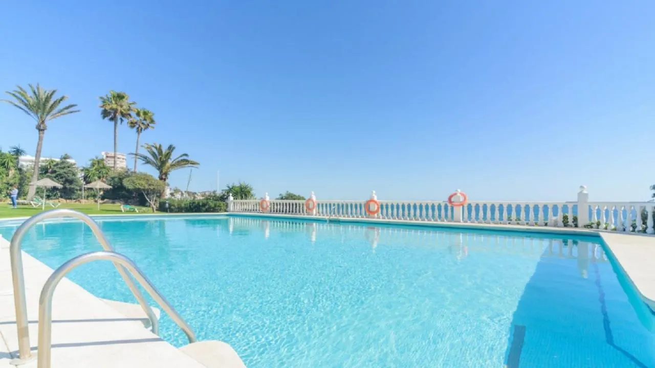 Apartment With Sea View \